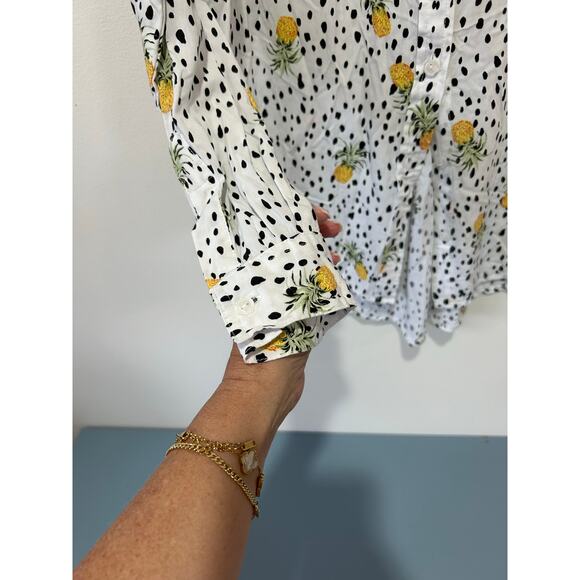 Velvet Heart White Pineapple Print Button Down - S - Picture 5 of 7